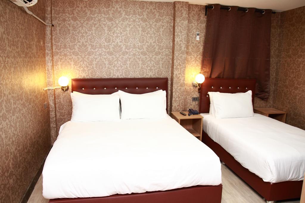 Harrys Suite Hotel Banguecoque Quarto foto