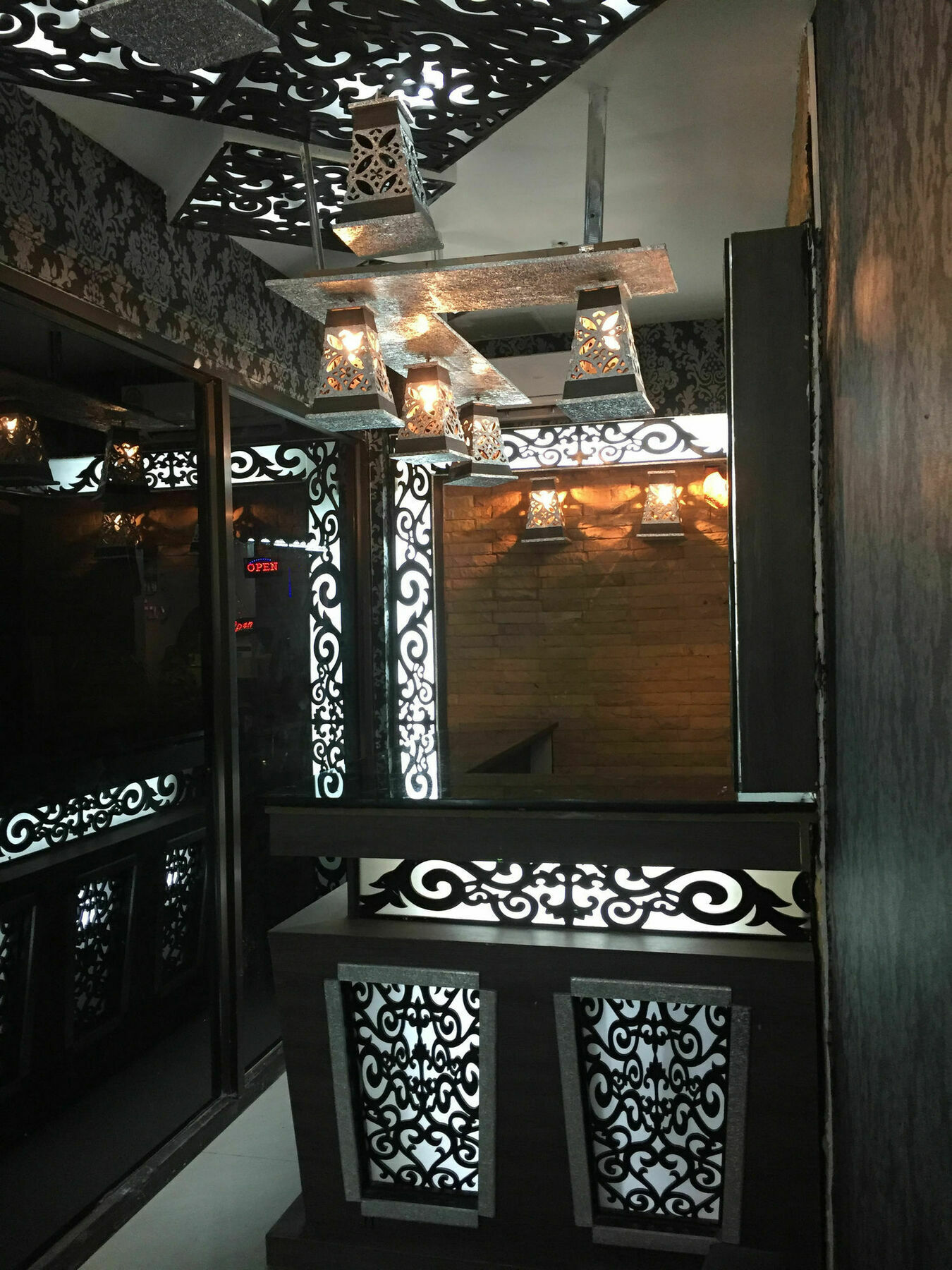 Harrys Suite Hotel Banguecoque Exterior foto